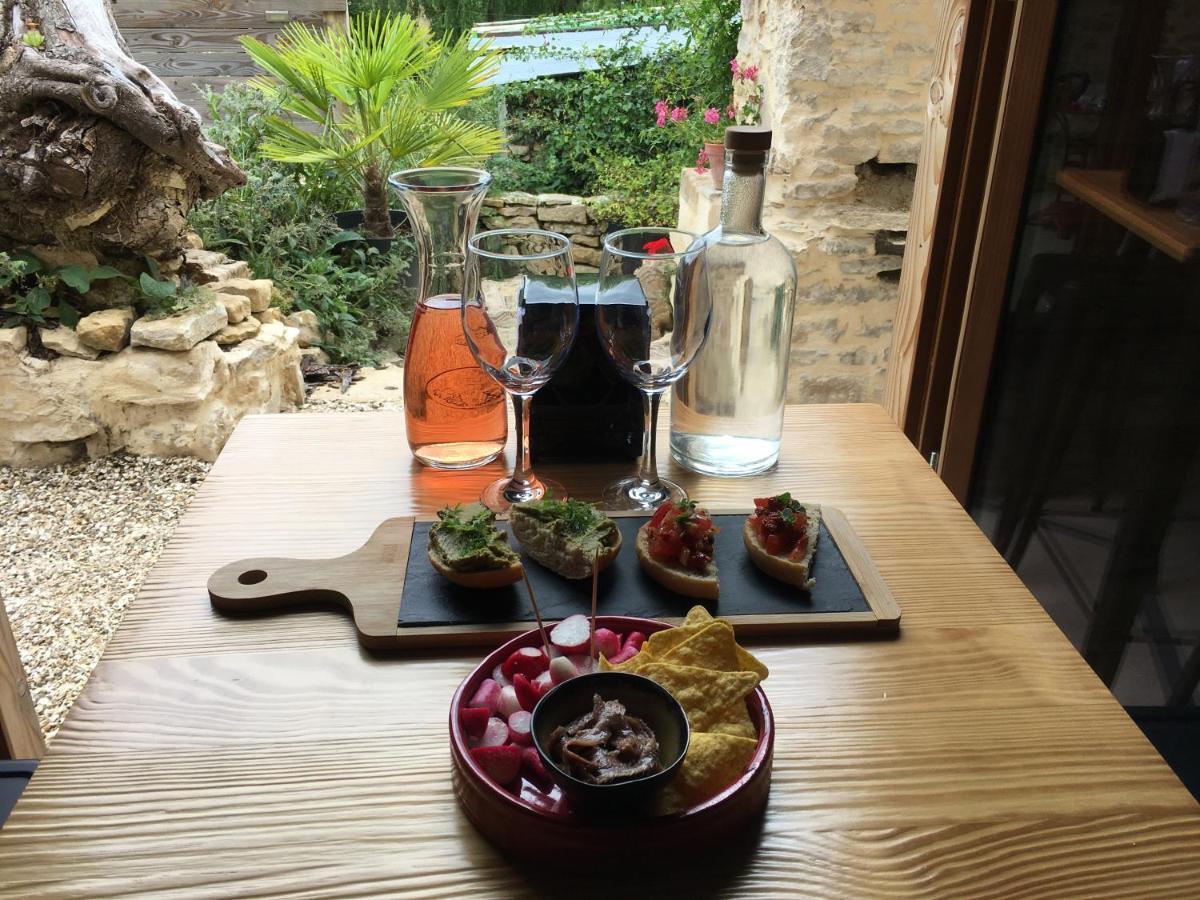 Au Cheval Bleu Bed & Breakfast Fontenay-près-Vézelay Dış mekan fotoğraf