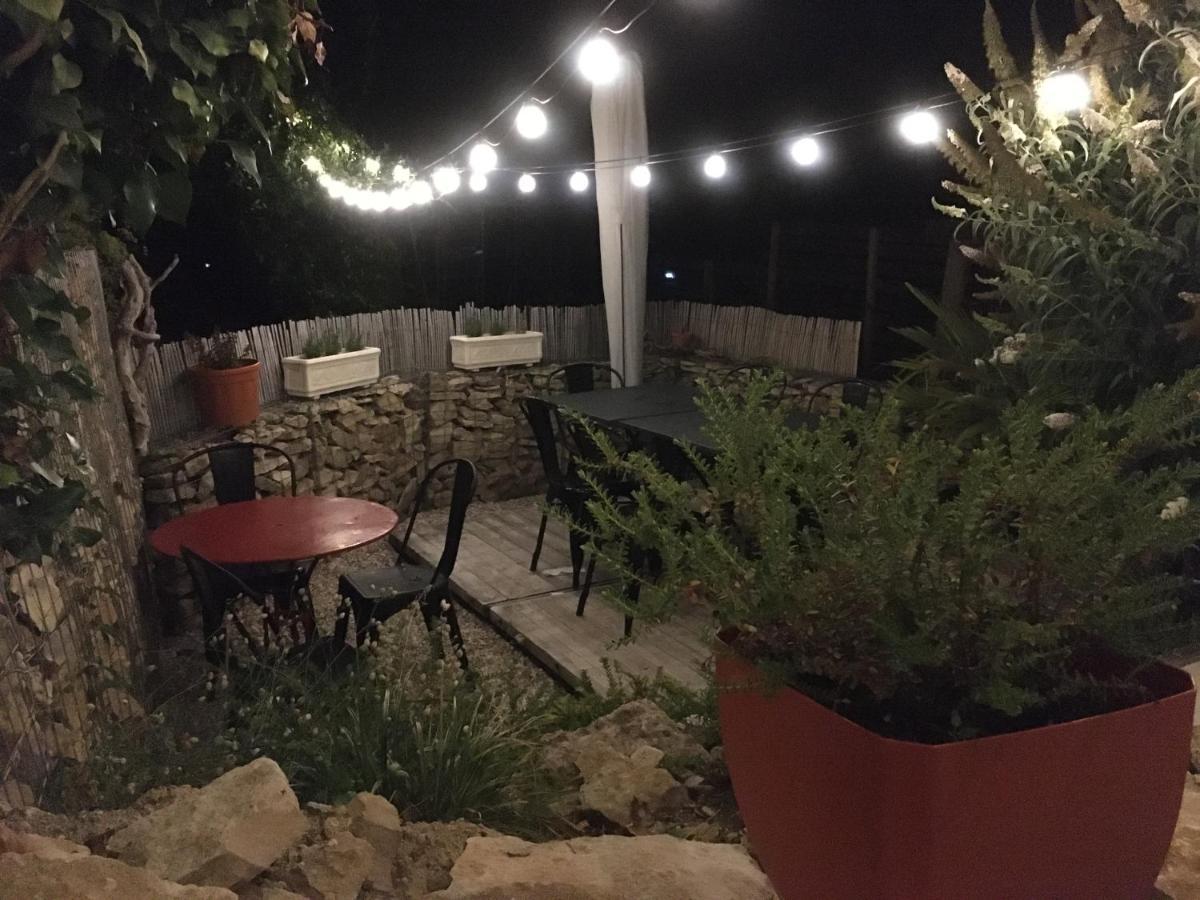 Au Cheval Bleu Bed & Breakfast Fontenay-près-Vézelay Dış mekan fotoğraf