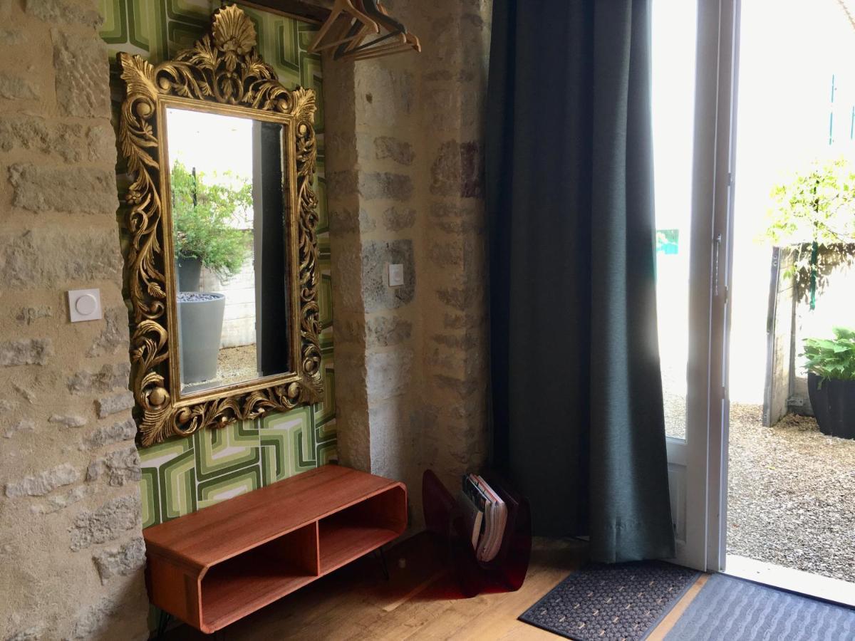 Au Cheval Bleu Bed & Breakfast Fontenay-près-Vézelay Dış mekan fotoğraf