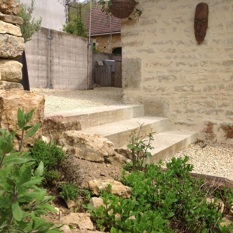 Au Cheval Bleu Bed & Breakfast Fontenay-près-Vézelay Dış mekan fotoğraf