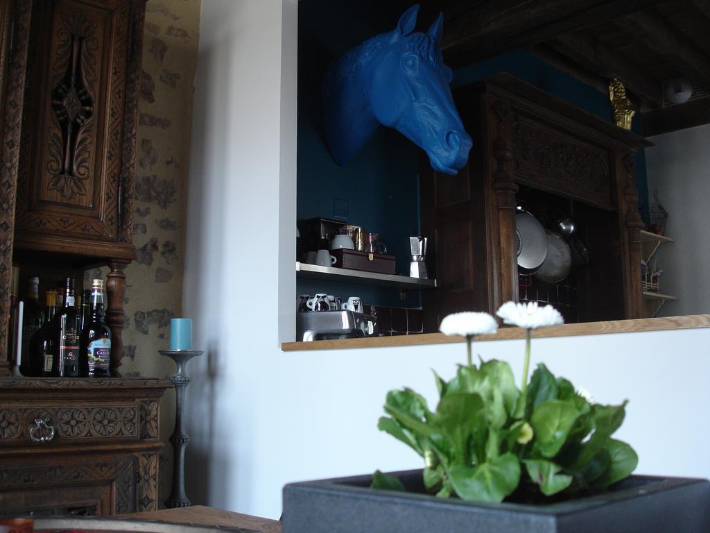 Au Cheval Bleu Bed & Breakfast Fontenay-près-Vézelay Dış mekan fotoğraf